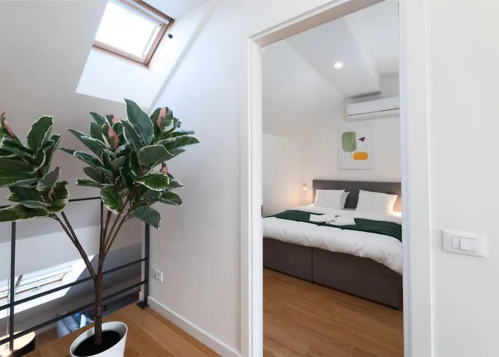 Two-level With A Terrace Near The Vltava River Apartamento