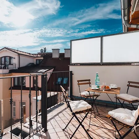 Two-Level 3Br Apartment With A Terrace I Ac I Balcony I Vltava River Apartment Prague