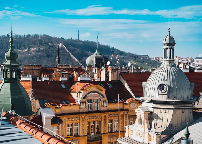Two-level With A Terrace Near The Vltava River * Prag